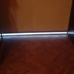 подсветка ламината на полу в доме